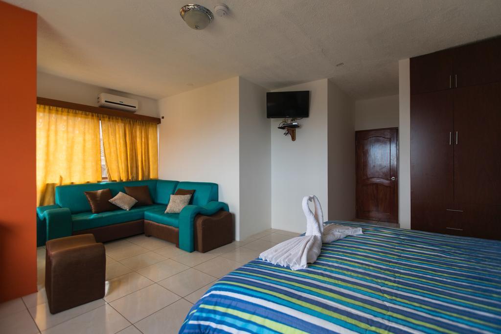 Hostal Tongo Reef Puerto Baquerizo Moreno Dış mekan fotoğraf