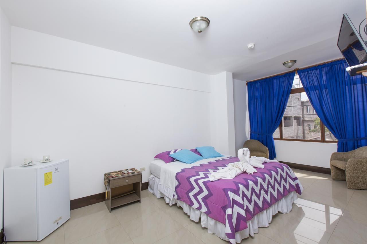 Hostal Tongo Reef Puerto Baquerizo Moreno Dış mekan fotoğraf